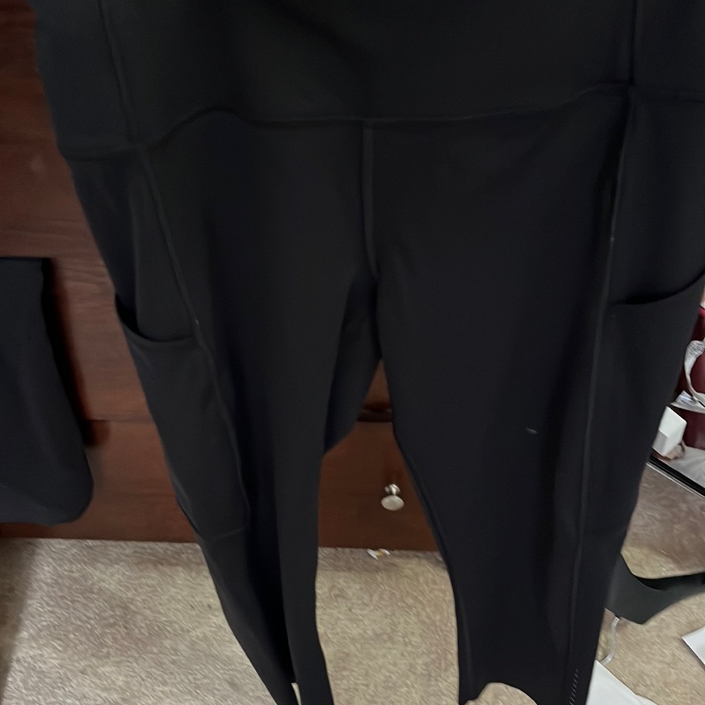 Lululemon capri running pants